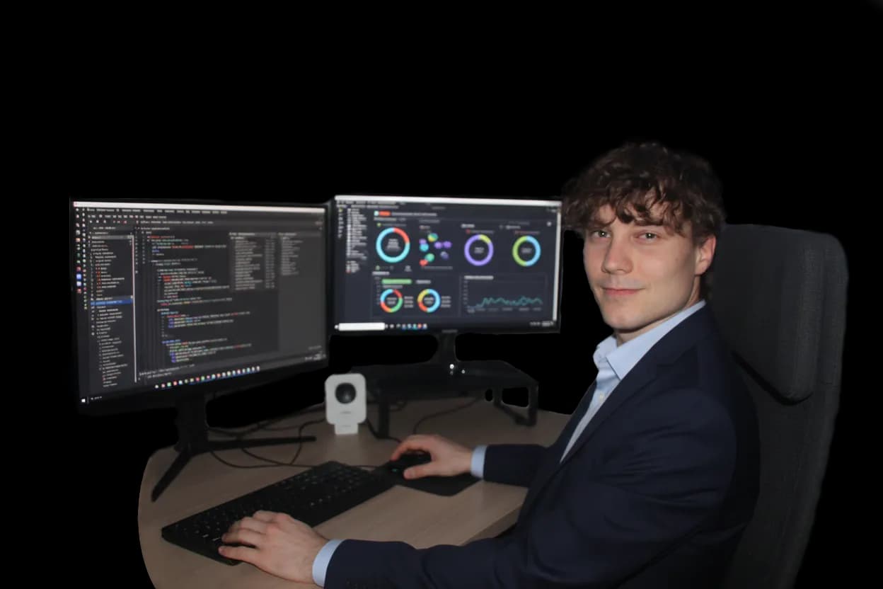 Computer-Arbeitsplatz mit Dashboard